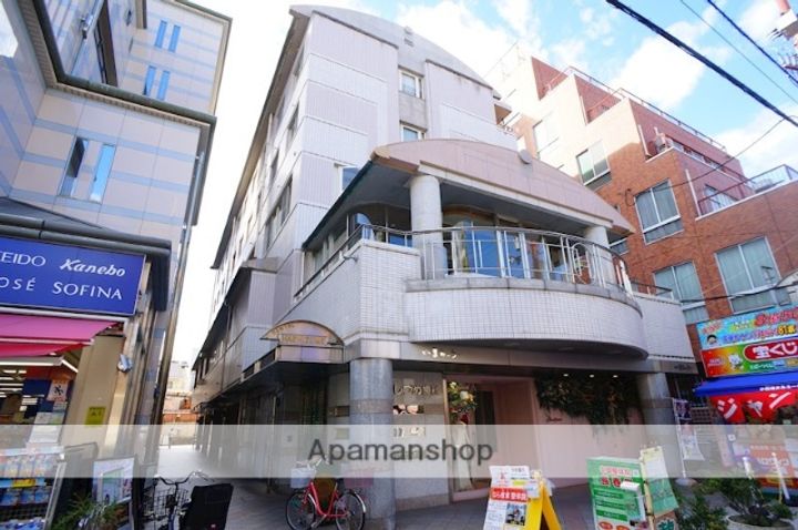 ビルまあぁろの外観