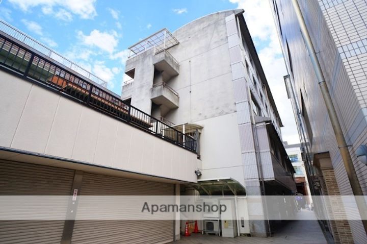 ビルまあぁろの外観