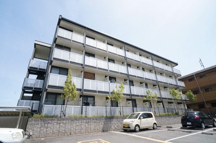 レオパレスビューヒルズテン405の外観