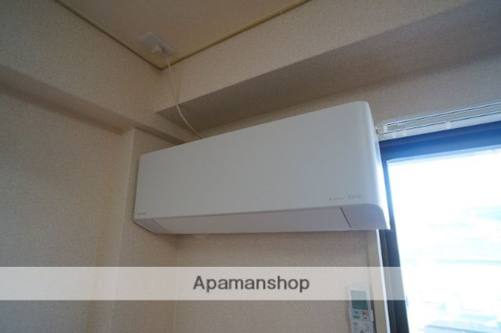 奈良県奈良市法蓮町の賃貸マンションの内装