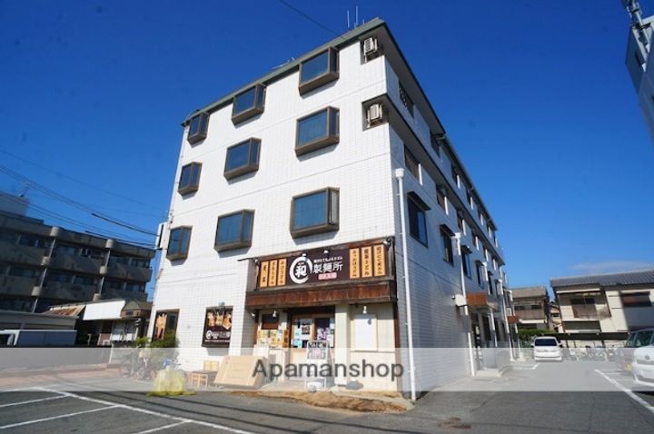 奈良県奈良市法蓮町の賃貸マンションの外観