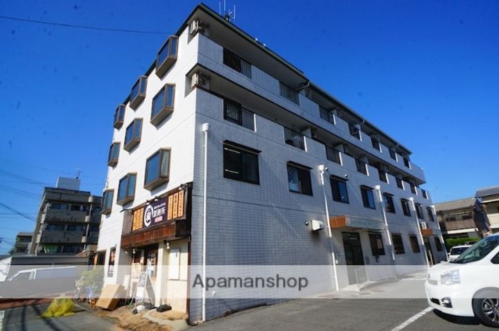 奈良県奈良市法蓮町の賃貸マンションの外観