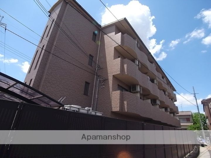 リバティ・クレールの外観