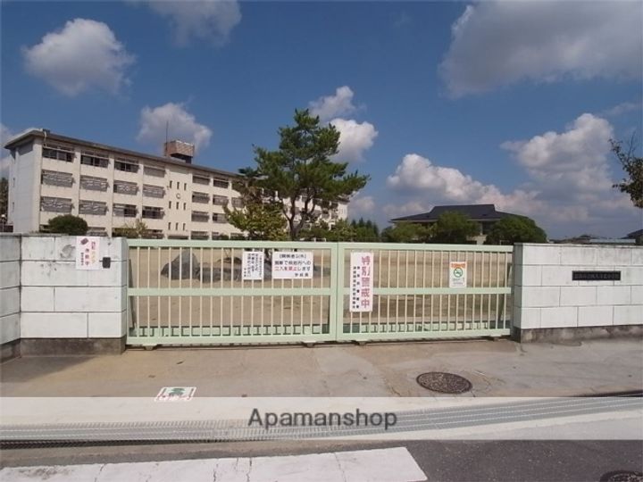 奈良県奈良市秋篠早月町の賃貸マンションの周辺