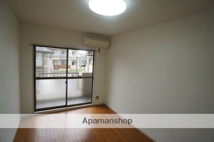 奈良県奈良市西大寺北町3丁目の賃貸マンションの内装