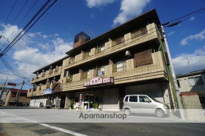 奈良県奈良市西大寺北町3丁目の賃貸マンションの外観