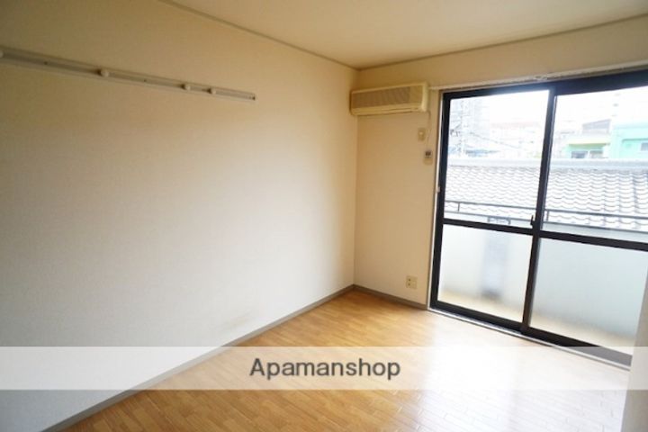 マメゾン21の居間