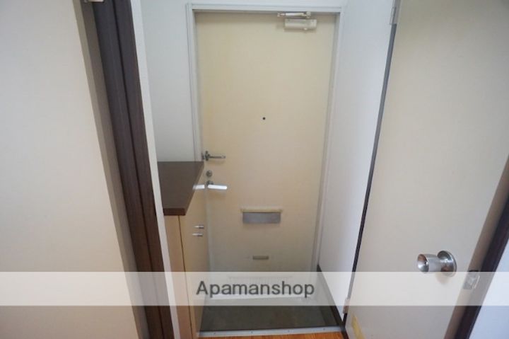 奈良県奈良市五条2丁目の賃貸アパートの玄関