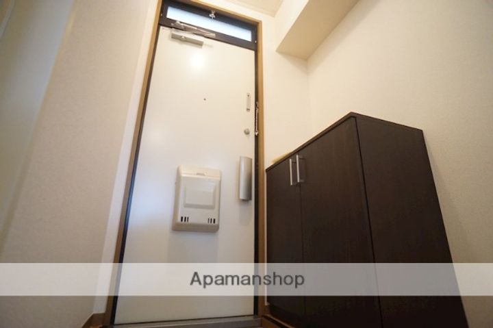 パシオ西奈良の玄関