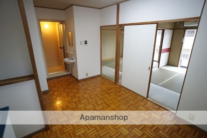 奈良県奈良市秋篠新町の賃貸マンションの居間