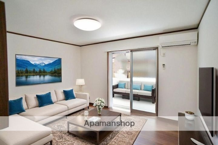 シャルマン尼ヶ辻の居間