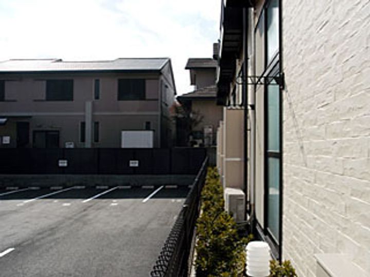 レオパレスハルカ101の外観