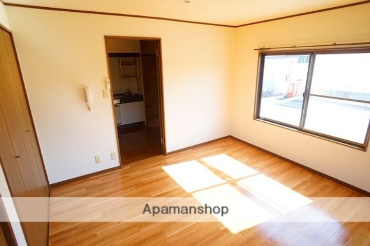 コーポもりおかの居間