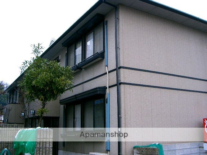 アルファ生駒の外観