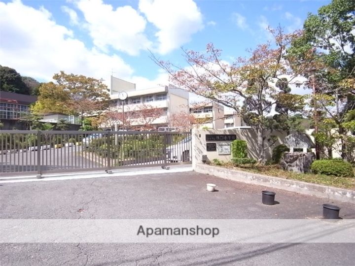 アルファ生駒の周辺