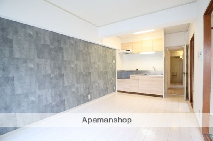 メゾン大和東生駒の居間