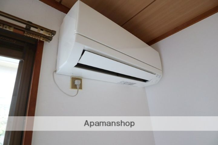 奈良県生駒市壱分町の賃貸アパートの内装