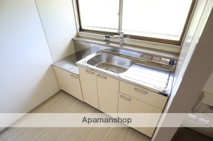 奈良県生駒市壱分町の賃貸アパートのキッチン