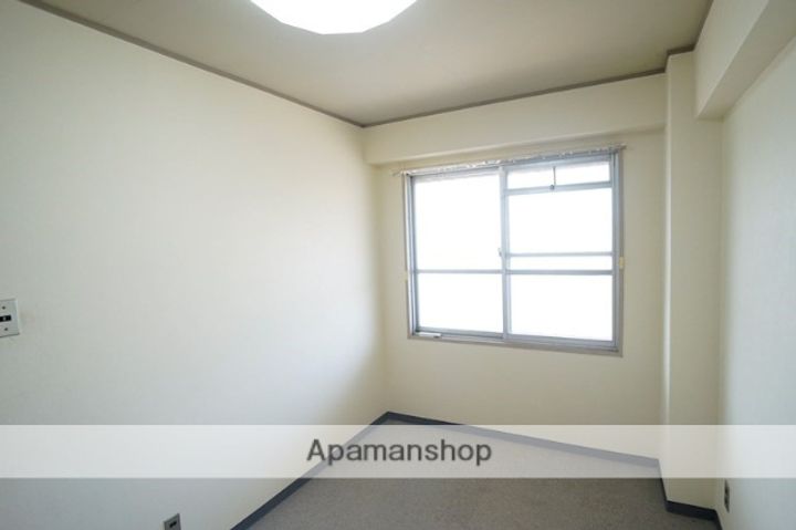 和州ビルの内装