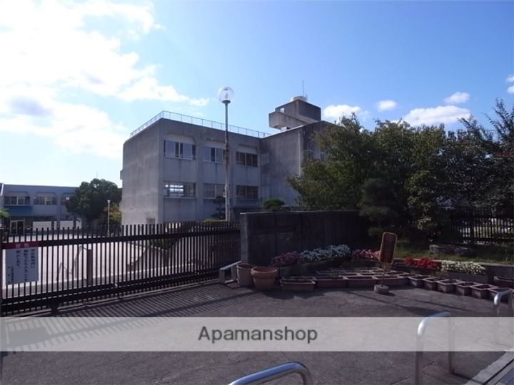 和州ビルの周辺