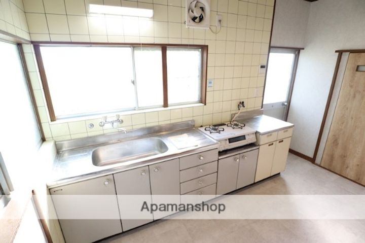 奈良県生駒市小明町(一戸建)の賃貸物件のキッチン