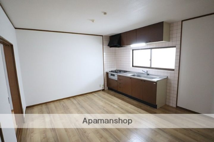 ラ・フォーレ前栽の居間