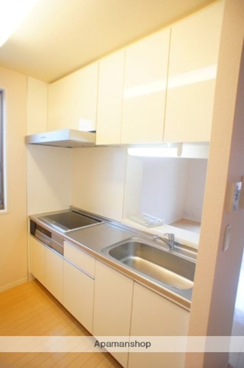 奈良県天理市二階堂上ノ庄町の賃貸アパートのキッチン