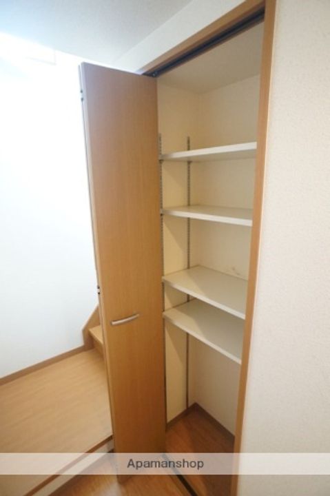 採充EVOLUTIONの内装