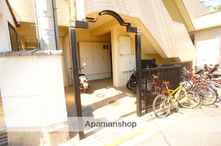 楠本第2ビルの内装