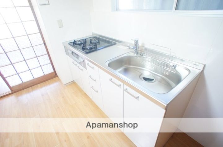 奈良県天理市川原城町の賃貸マンションのキッチン