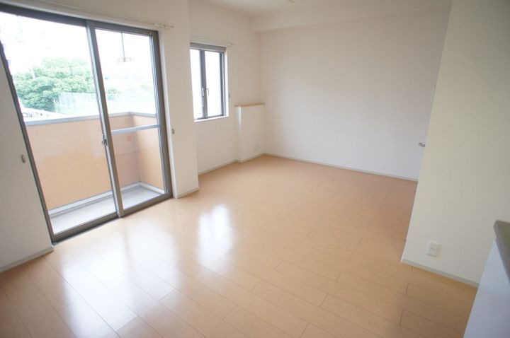 ブライトレジデンスの居間