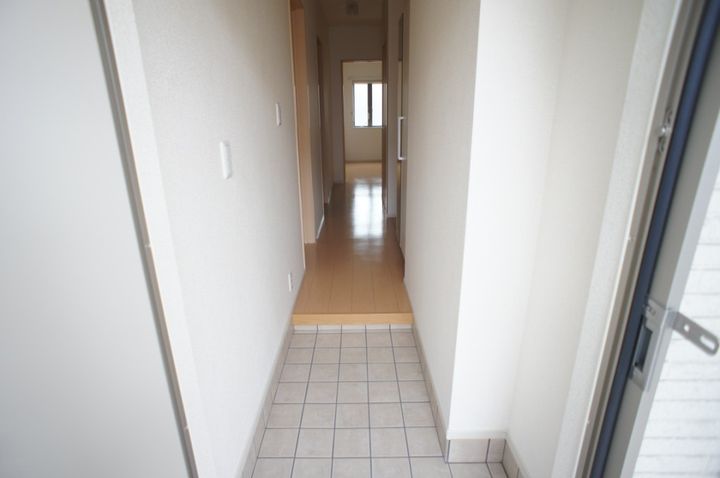 ブライトレジデンスの玄関