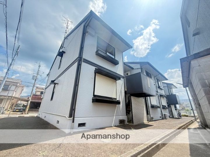 奈良県天理市田町の賃貸アパートの外観