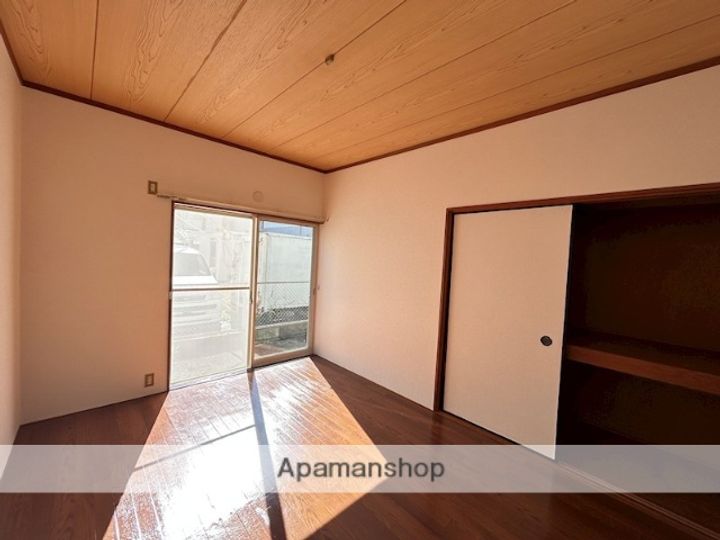 奈良県奈良市佐保台西町の賃貸アパートの内装