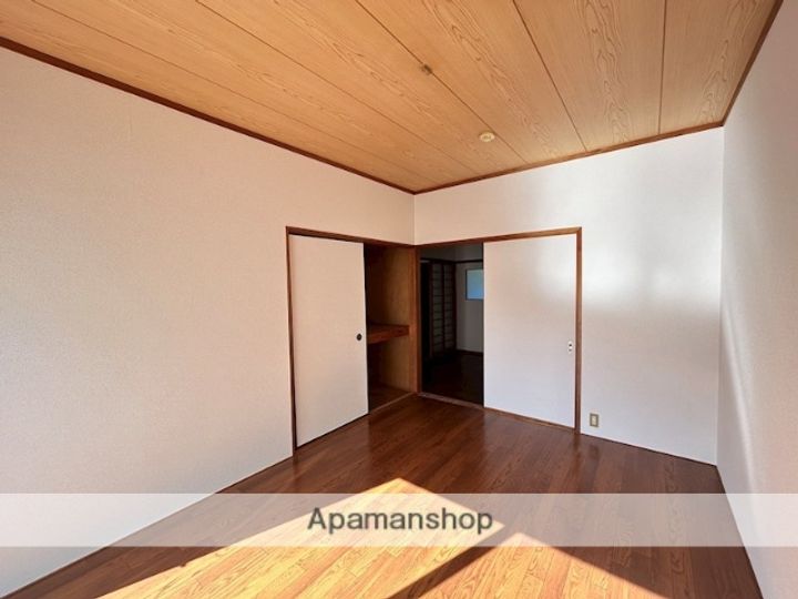 奈良県奈良市佐保台西町の賃貸アパートの内装