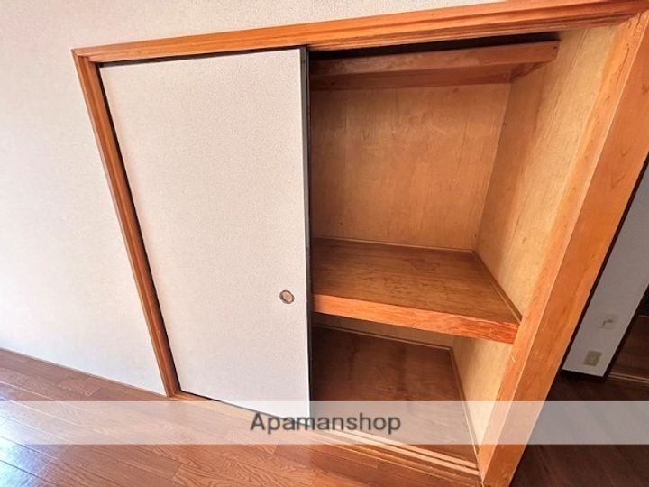 奈良県奈良市佐保台西町の賃貸アパートの内装