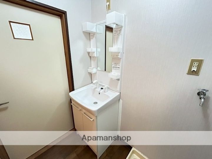 奈良県奈良市佐保台西町の賃貸アパートの内装