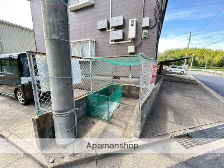 奈良県奈良市佐保台西町の賃貸アパートの外観