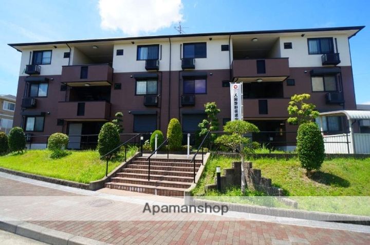 リビングタウン木津南 A棟の外観