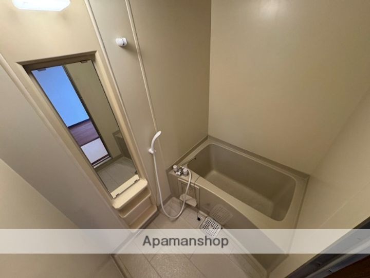 ウエストポート B棟の風呂