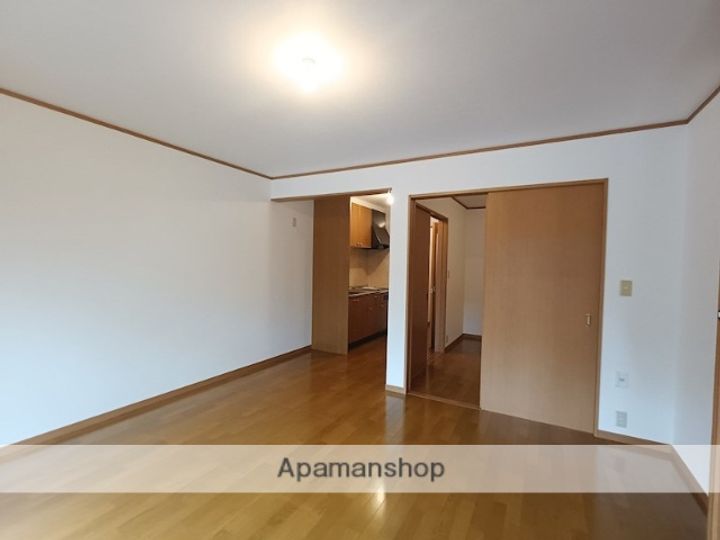 宮ノ裏ハイツの居間