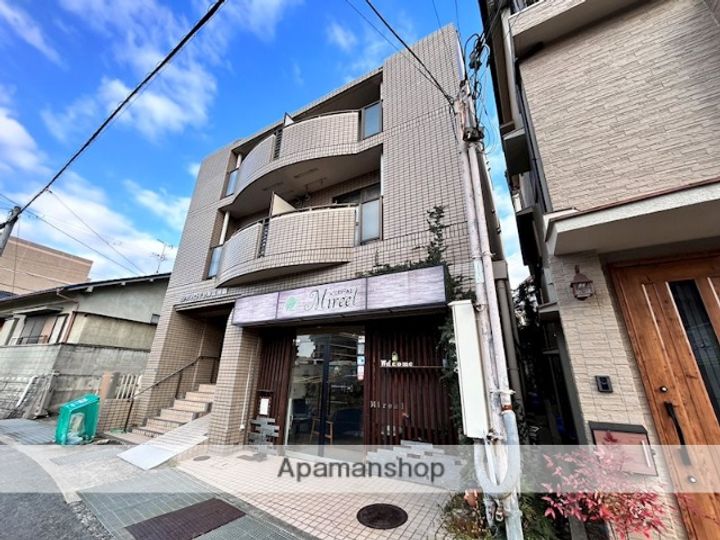 シティロイヤル富雄南の外観