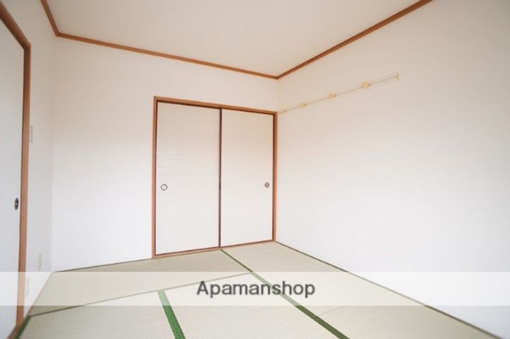 ファミーユ学園前の内装
