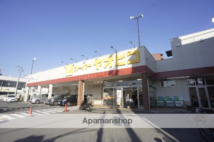 オーティス富雄の周辺