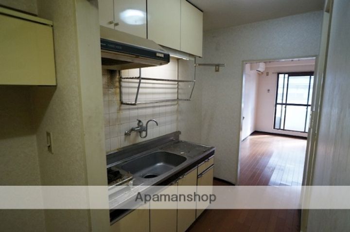奈良県奈良市富雄元町3丁目の賃貸マンションのキッチン