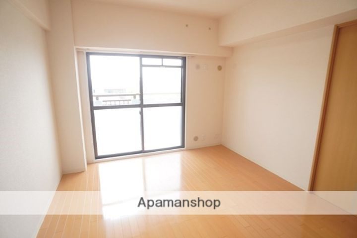 グランドパレス学園前の内装