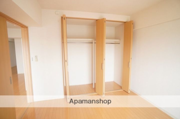 グランドパレス学園前の内装