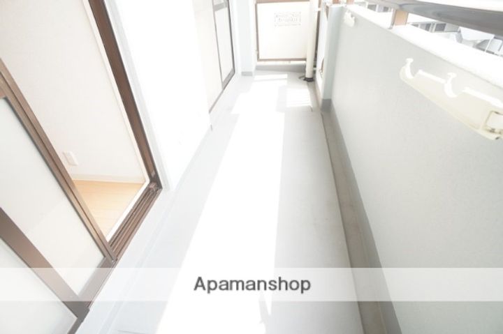 グランドパレス学園前の内装