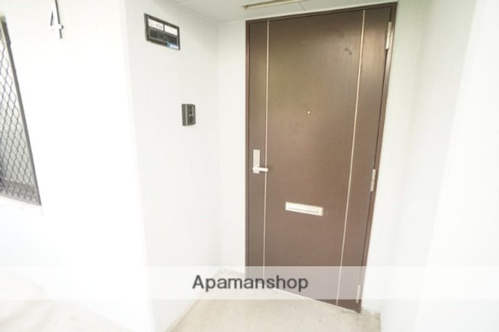 グランドパレス学園前の内装