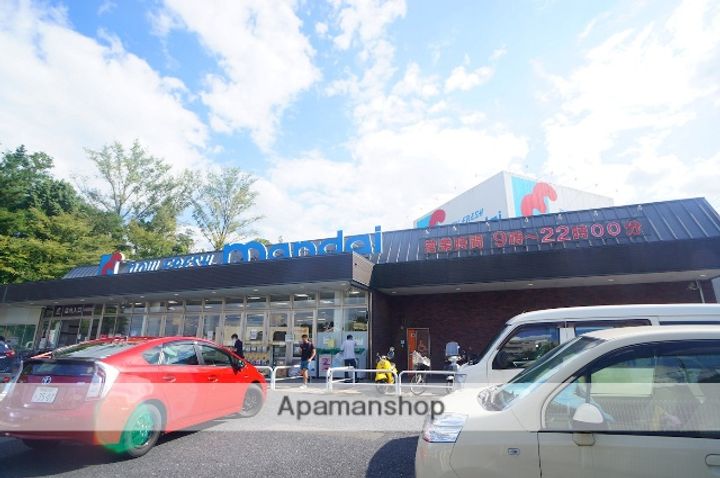 ロイヤル学園前PARTIの周辺